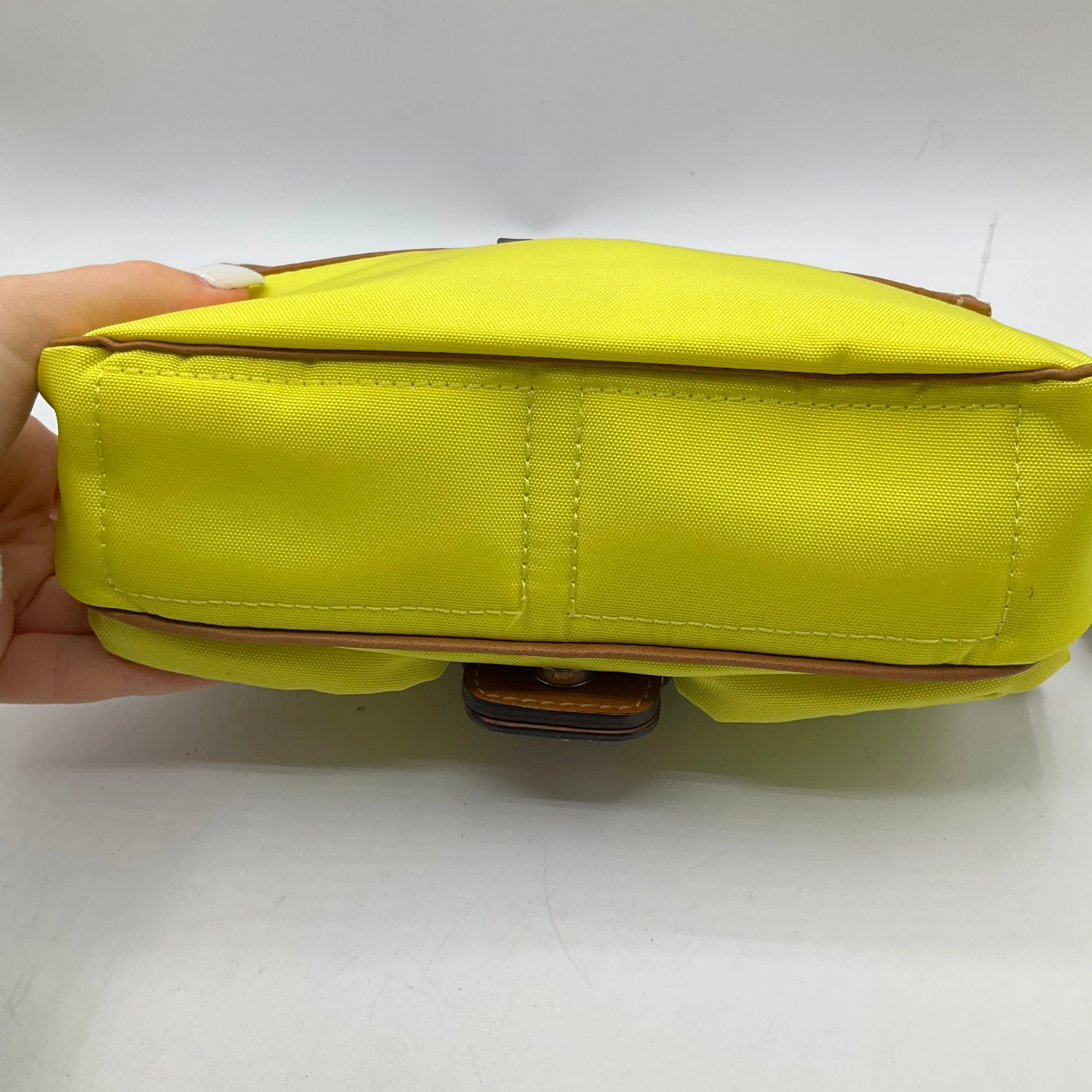 Crossbody Designer By Cma, Size: Small