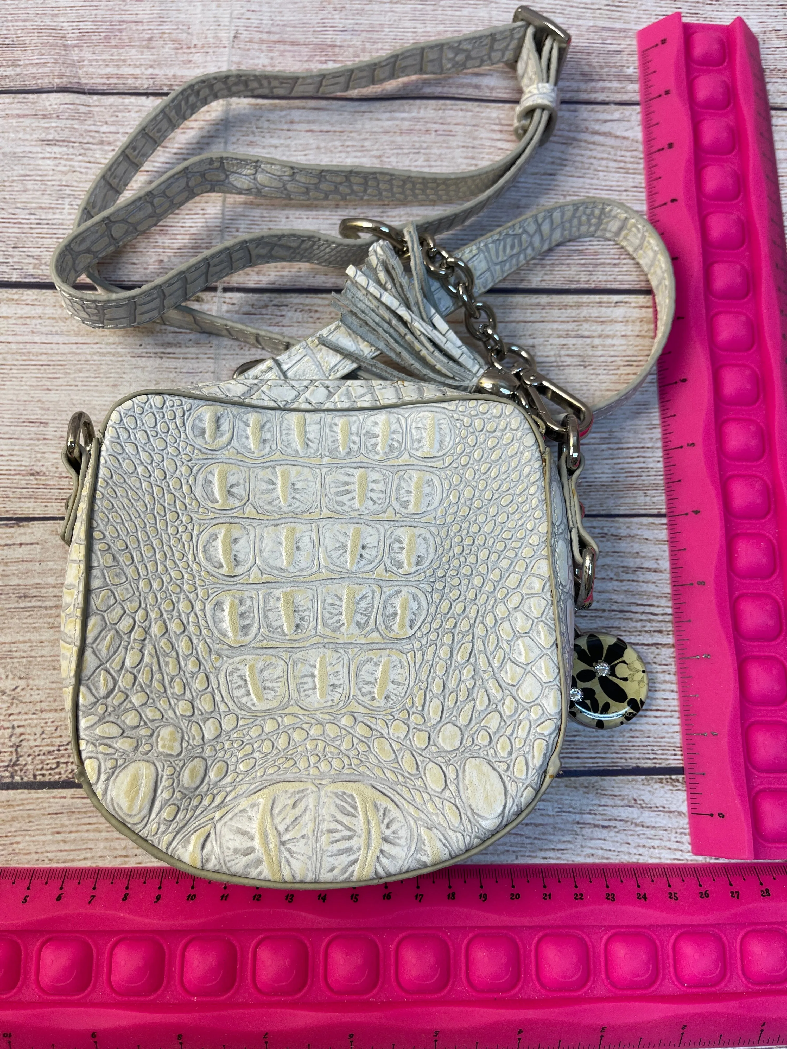 Crossbody Designer By Cma, Size: Small