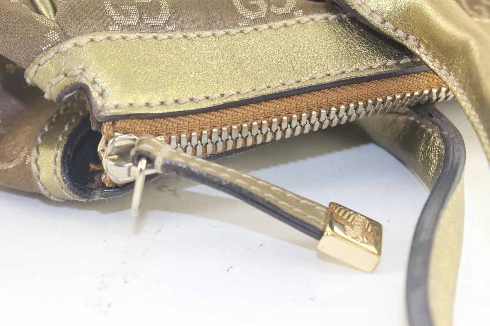 Gucci Rare Metallic Bronze Gold Shoulder Bag 3GK1012K