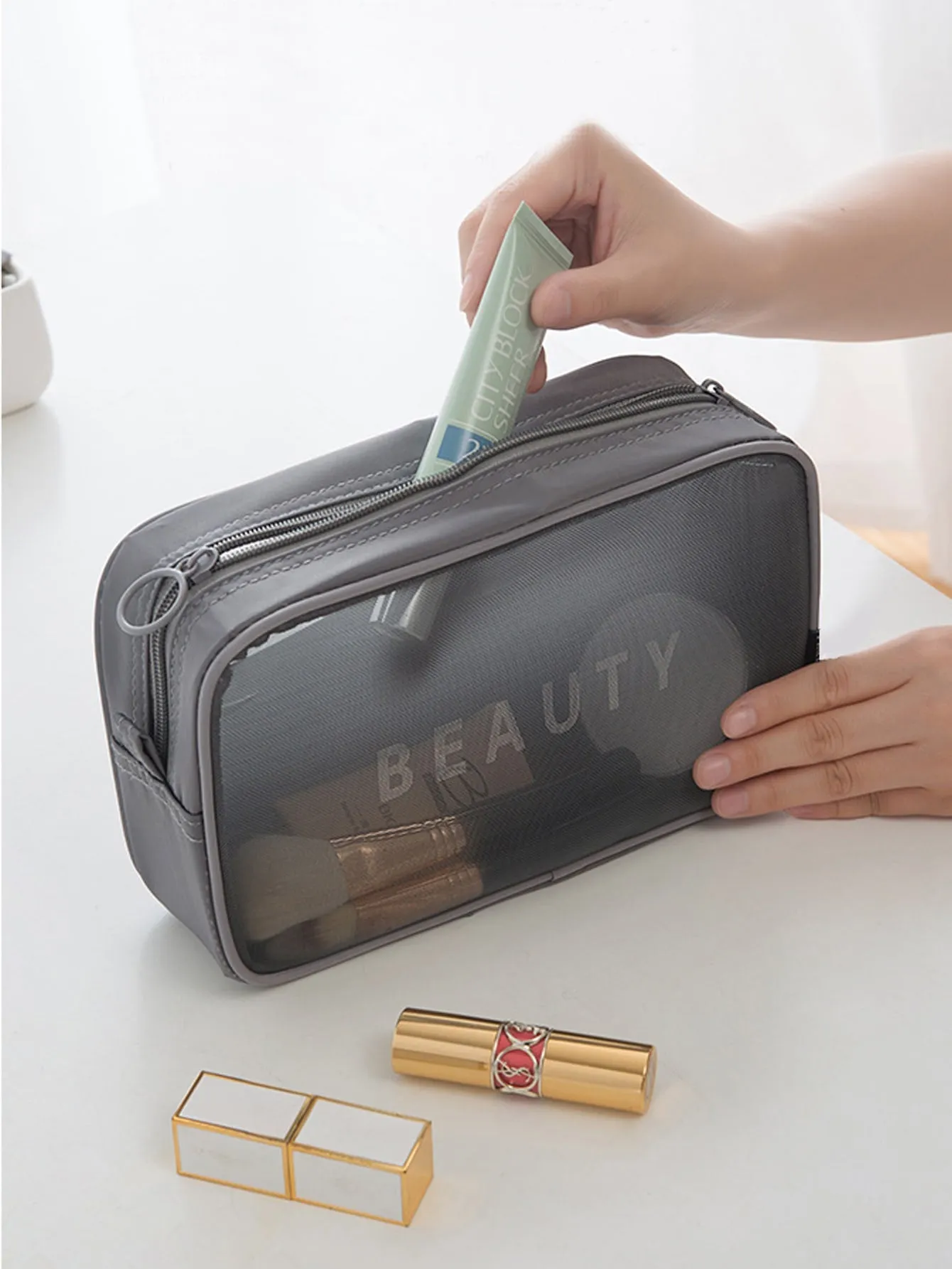 Letter Graphic Mesh Makeup Bag - Grey