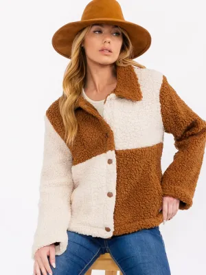 WOMEN'S LONG SLEEVE BUTTON CLOSURE FRONT POCKETS COLORBLOCK SHERPA JACKET