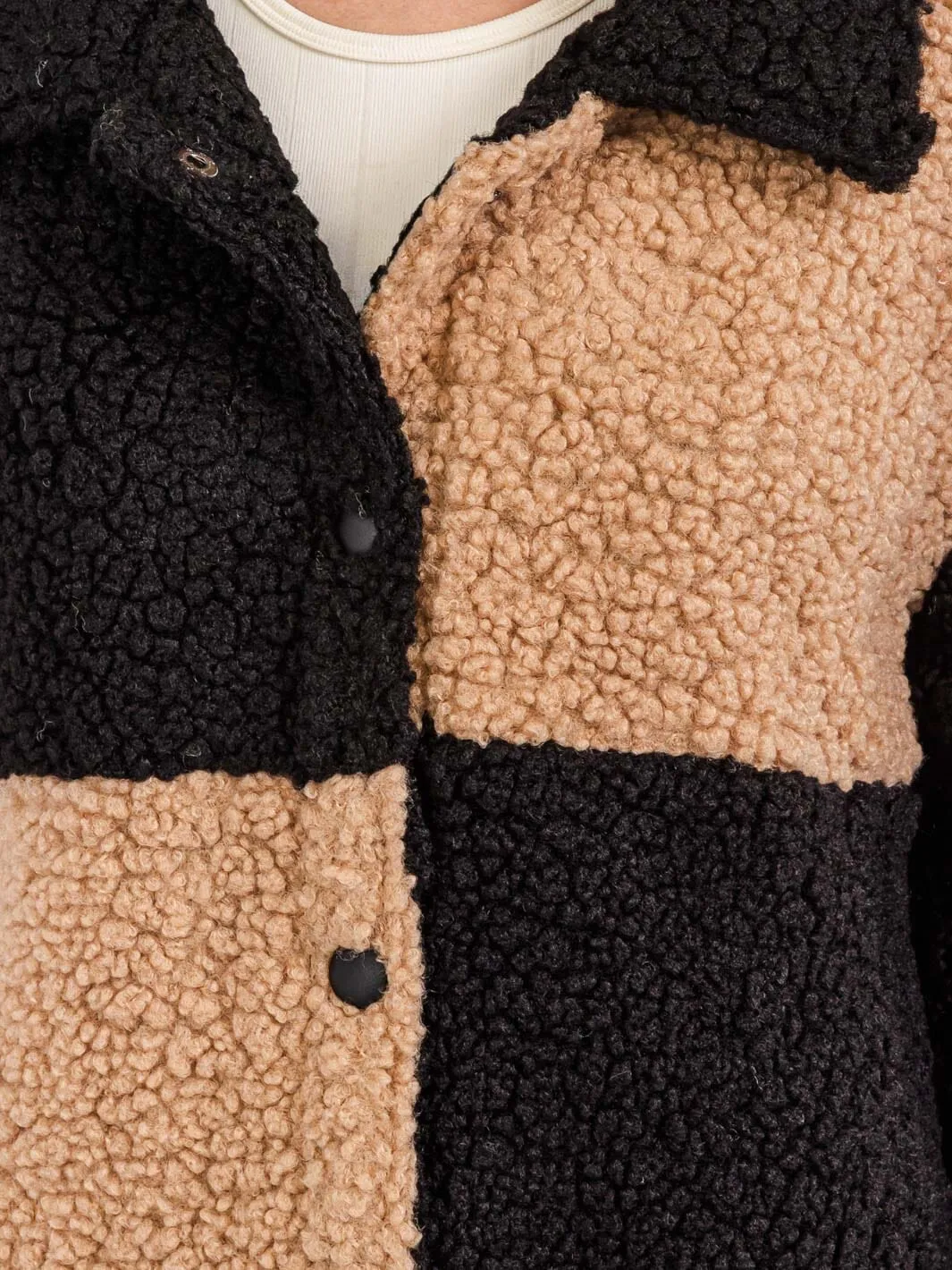 WOMEN'S LONG SLEEVE BUTTON CLOSURE FRONT POCKETS COLORBLOCK SHERPA JACKET