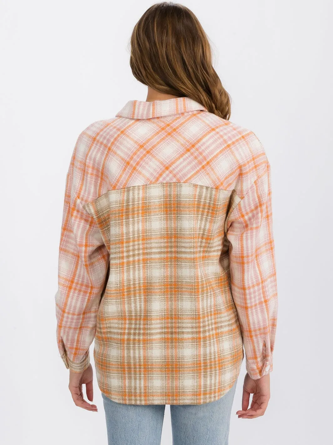 WOMEN'S LONG SLEEVE BUTTON UP FRONT POCKETS PLAID OVERSIZE SHIRT