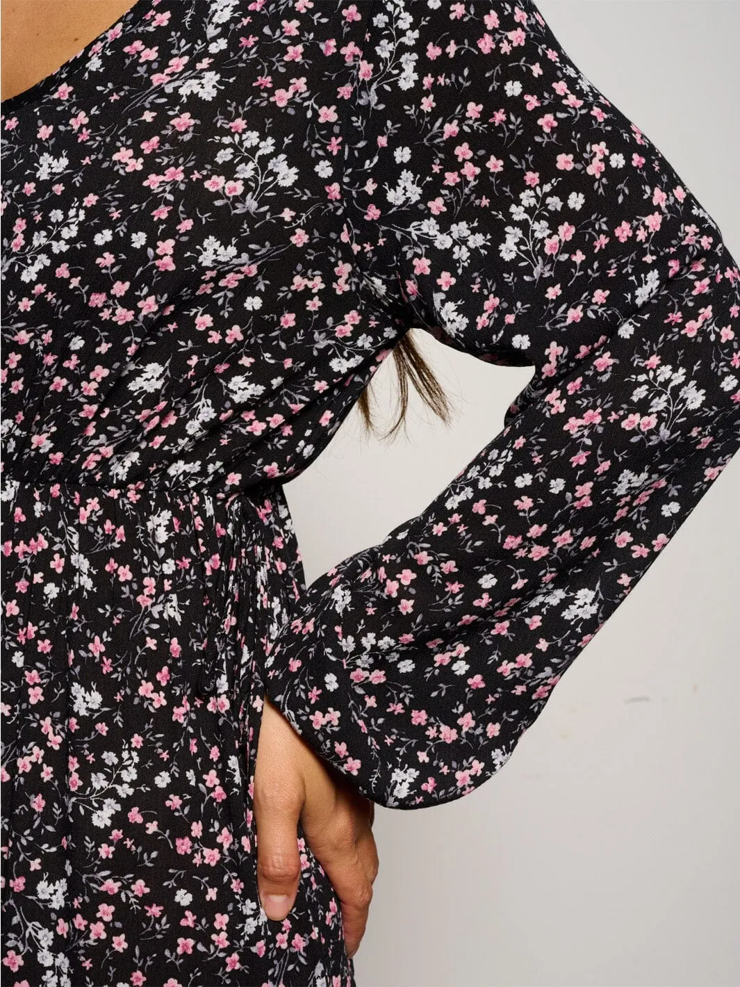 WOMEN'S LONG SLEEVE V-NECK ELASTIC WAIST POCKETS FLORAL MAXI DRESS